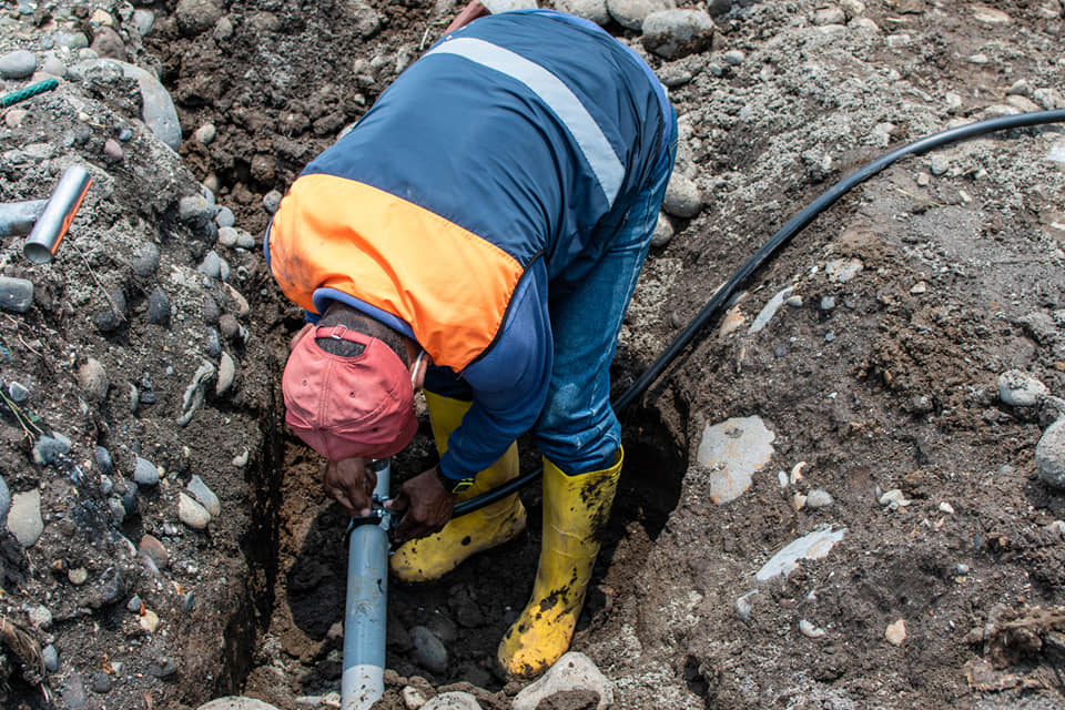 Dotamiento de agua segura a las familias residentes en Puyupungo