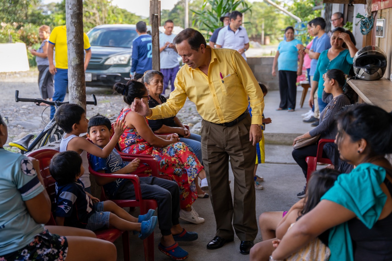 Prefecto de Pastaza mantuvo reunión en los Laureles
