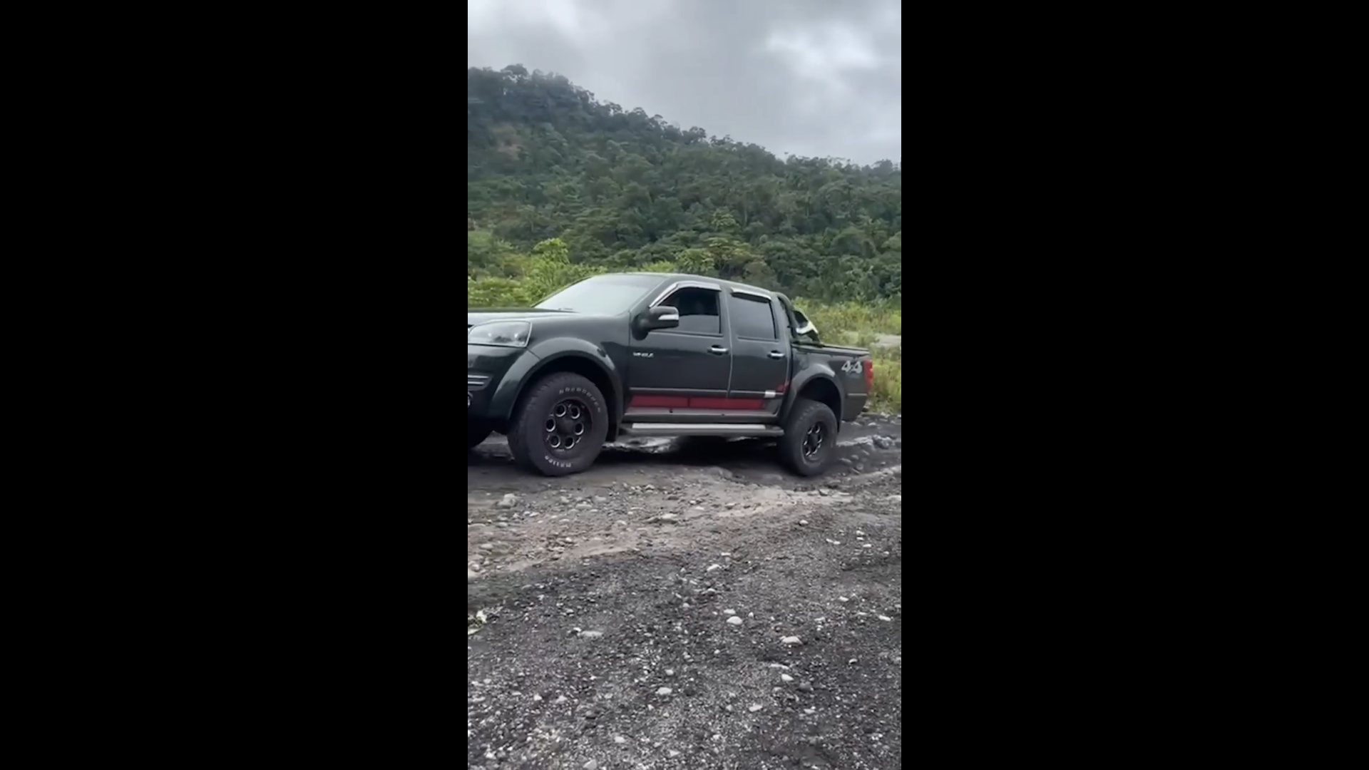 Ante la solicitud ciudadana atendimos la vía Villano Paparawa