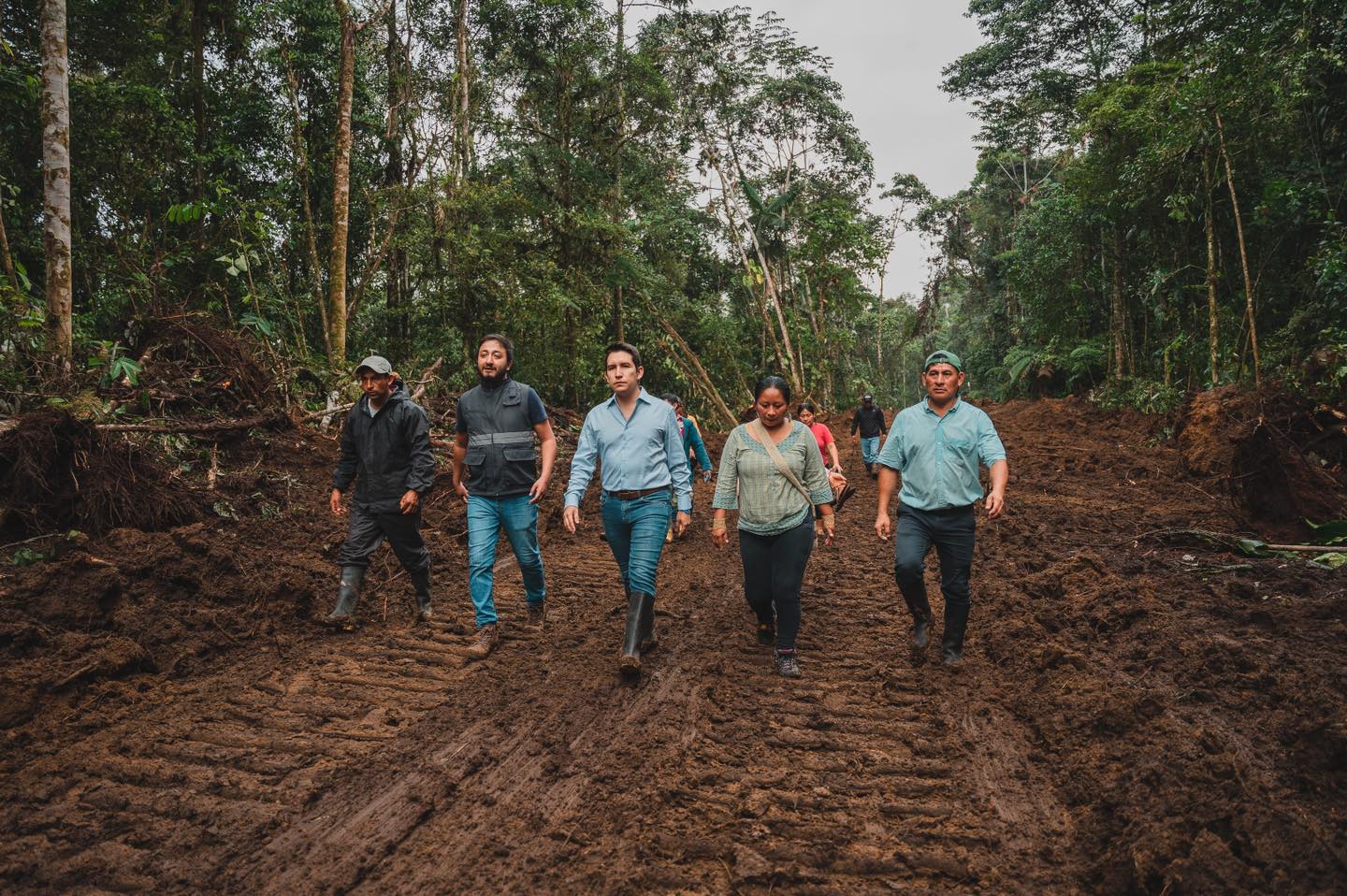 Inició la apertura de vía para completar el anillo vial Amazanga – Río Chico