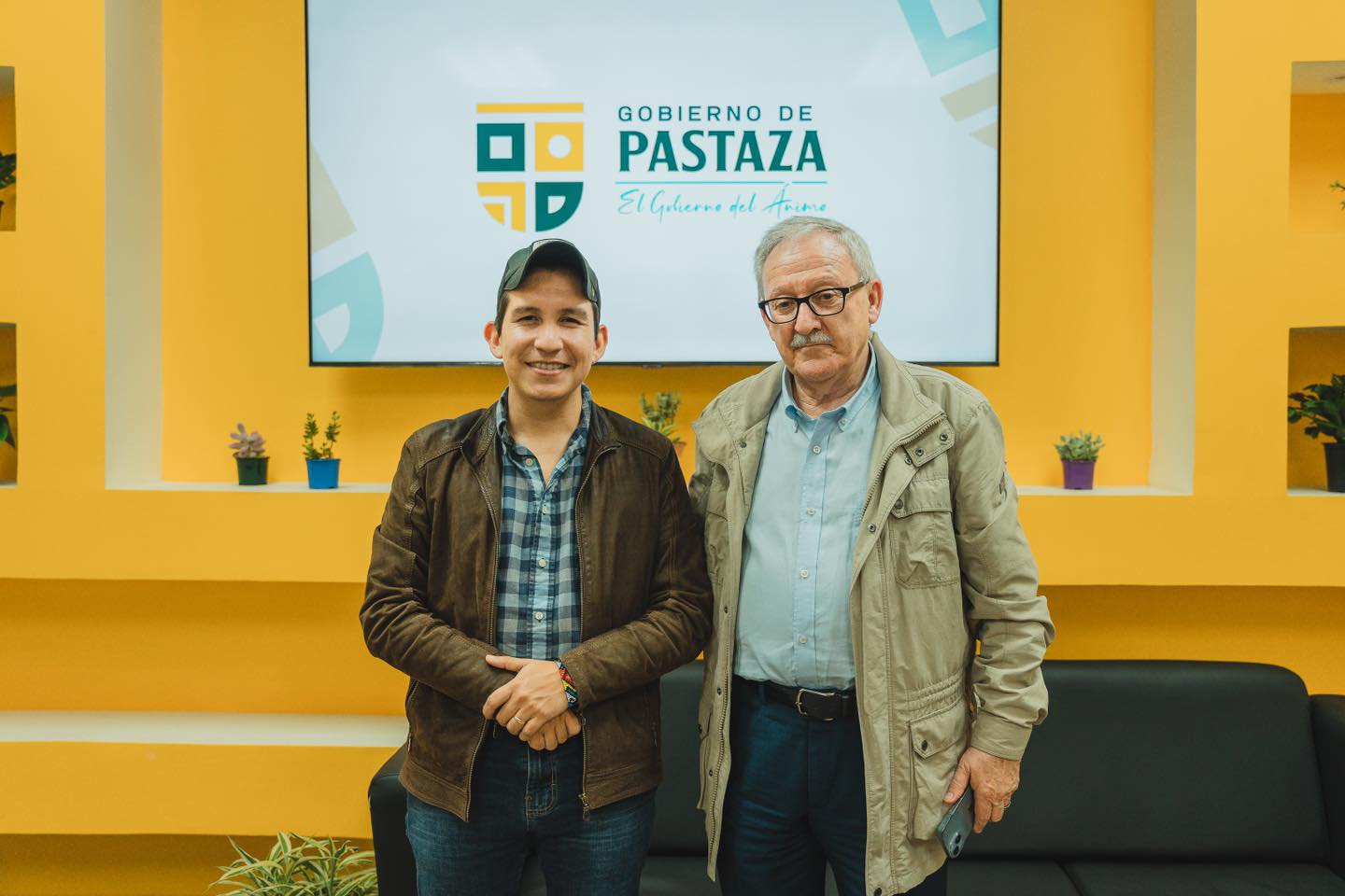 Acercamientos para conseguir alianzas internacionales