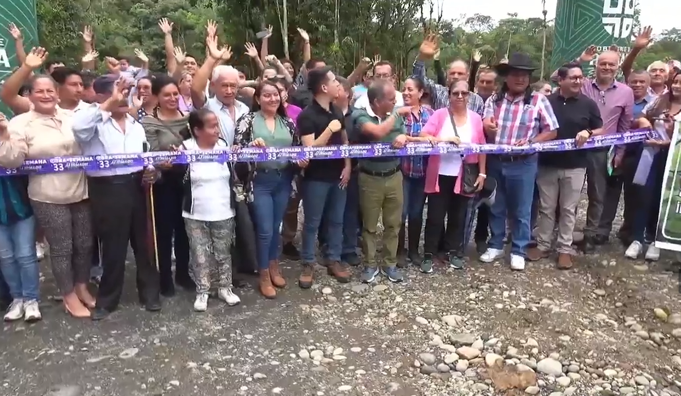 ENTREGA DE AFIRMADOS EN LOS SECTORES DE LOS ALTARES – LOS ALTARES CAMINO A2 DE LA PARROQUIA SHELL