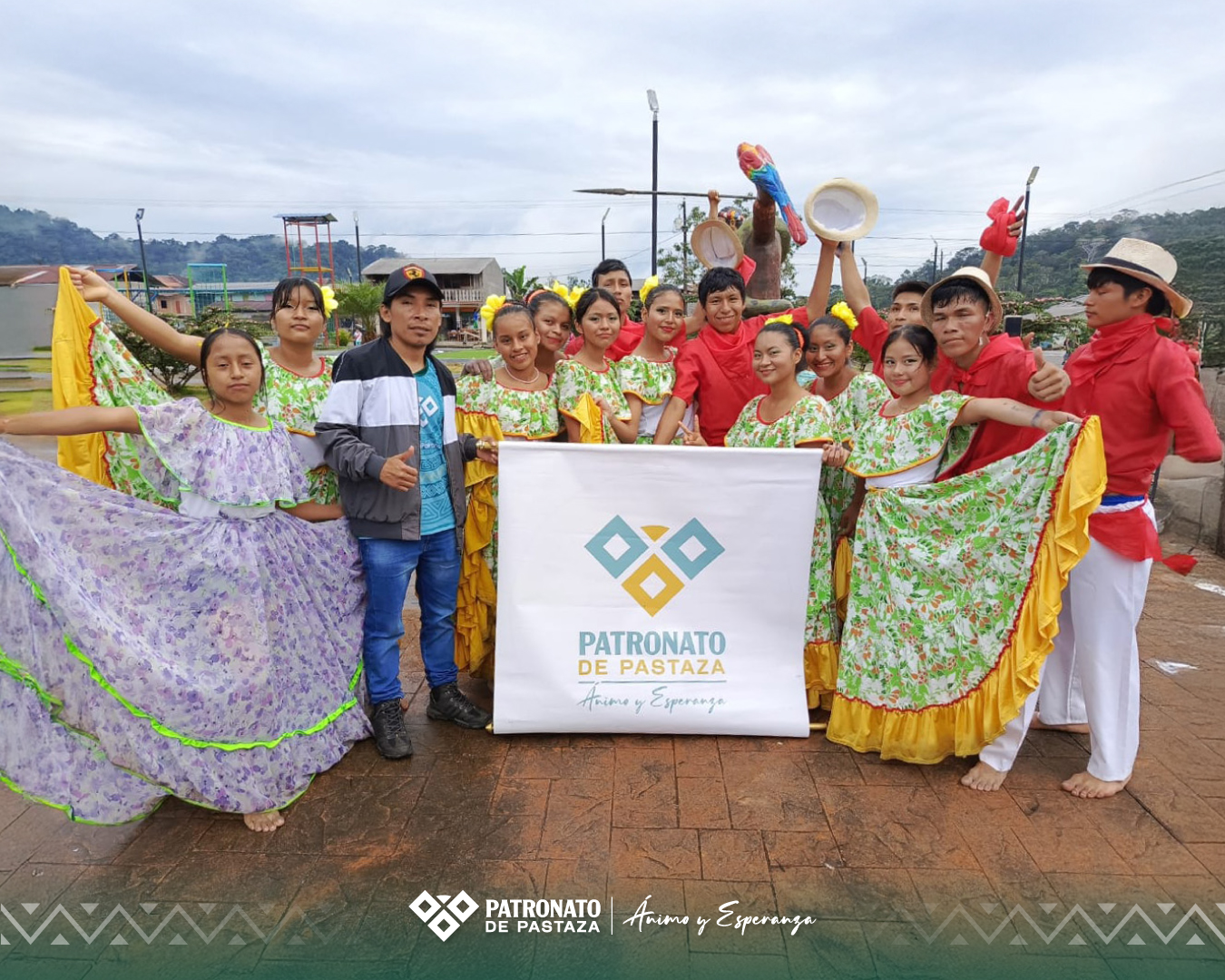 Casas del Arte y la Juventud presente en las festividades de Arajuno