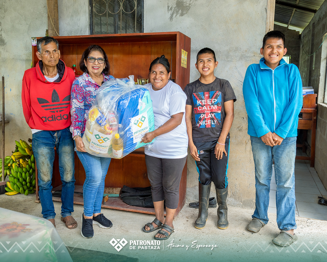 SERVIMOS CON ANIMO Y ESPERANZA