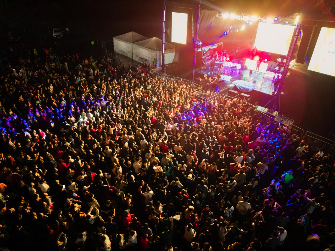 LA PLAZA DEL ÁNIMO SE LLENÓ