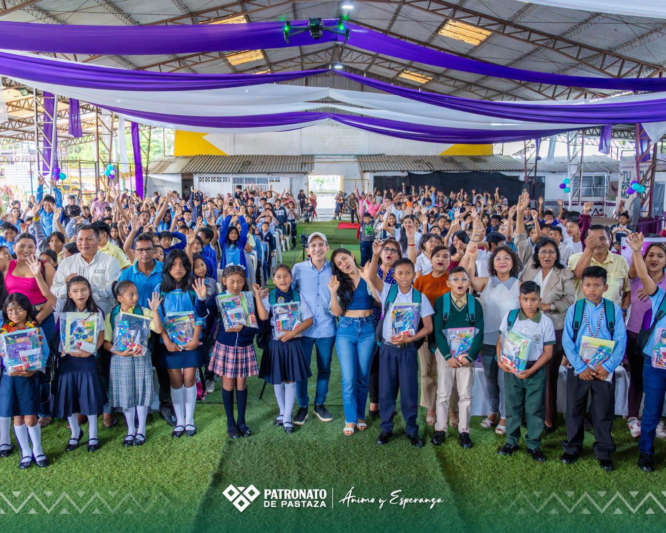 325 KITS ESCOLARES PARA SEMBRAR ÁNIMO Y ESPERANZA